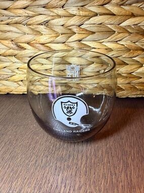NFL Vintage Oakland Raiders bar glass